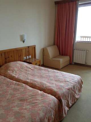 Отель Mura Hotel Банско Двухместный номер с 2 отдельными кроватями (для 2 взрослых и 1 ребенка) - Доступ в центр релаксации-30